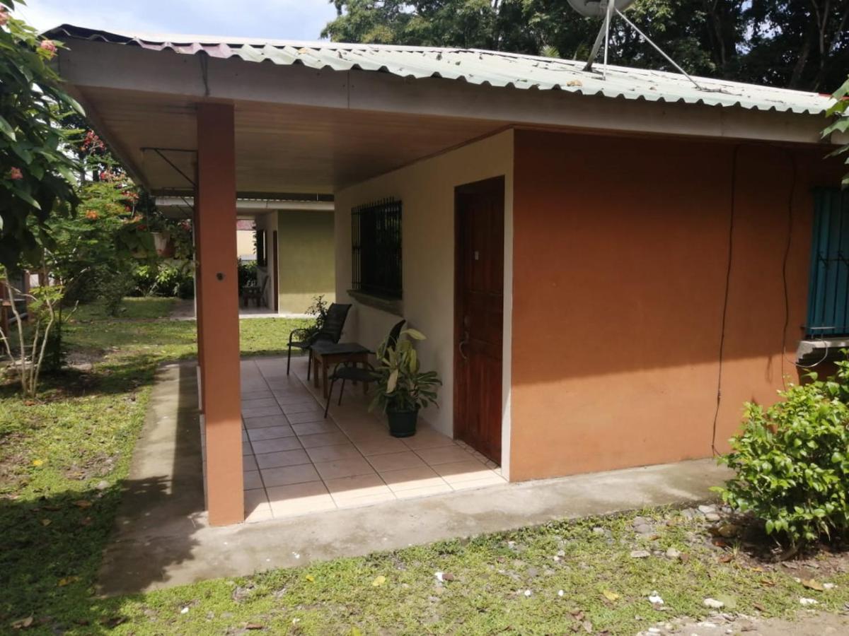Cahuita Lodge Exterior photo
